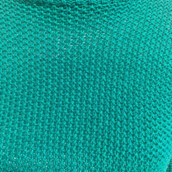 Knitted High Neck Cropped Sweater - Picture 7 of 7